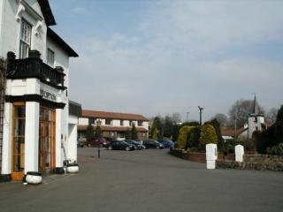 House 3* Castlecary